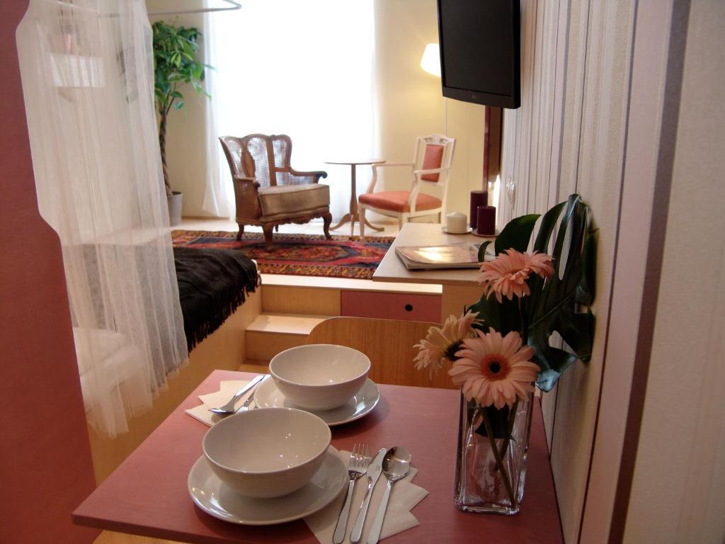 Wanz'Inn Design Appartements Виена Стая снимка
